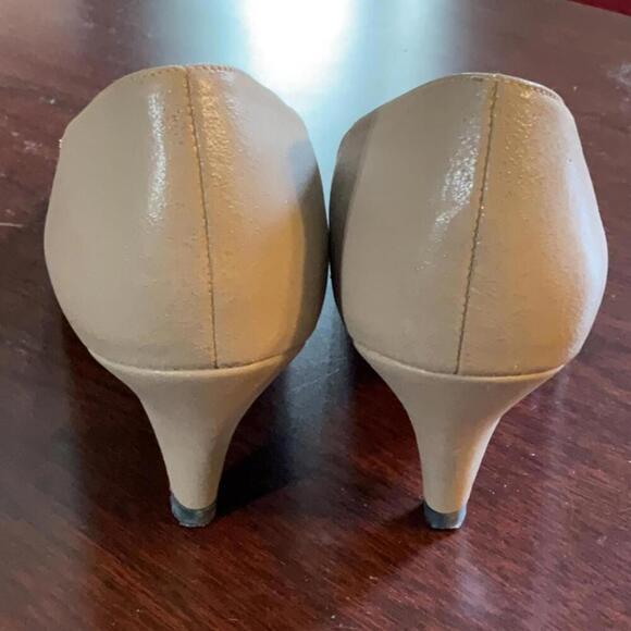 Life Stride shoes Elegant Beige vintage Pumps size 6.5 - Picture 6 of 9